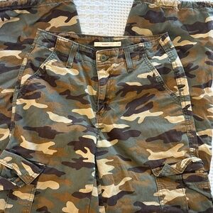 Levi's Camo '94 Baggy pants size 24